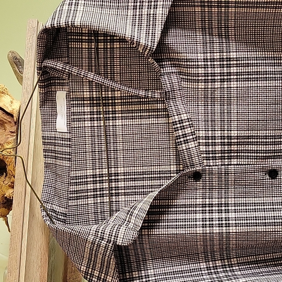 NWOT Oak + Fort button down, cropped length, off shoulder design. Med. Playful. - Picture 6 of 11